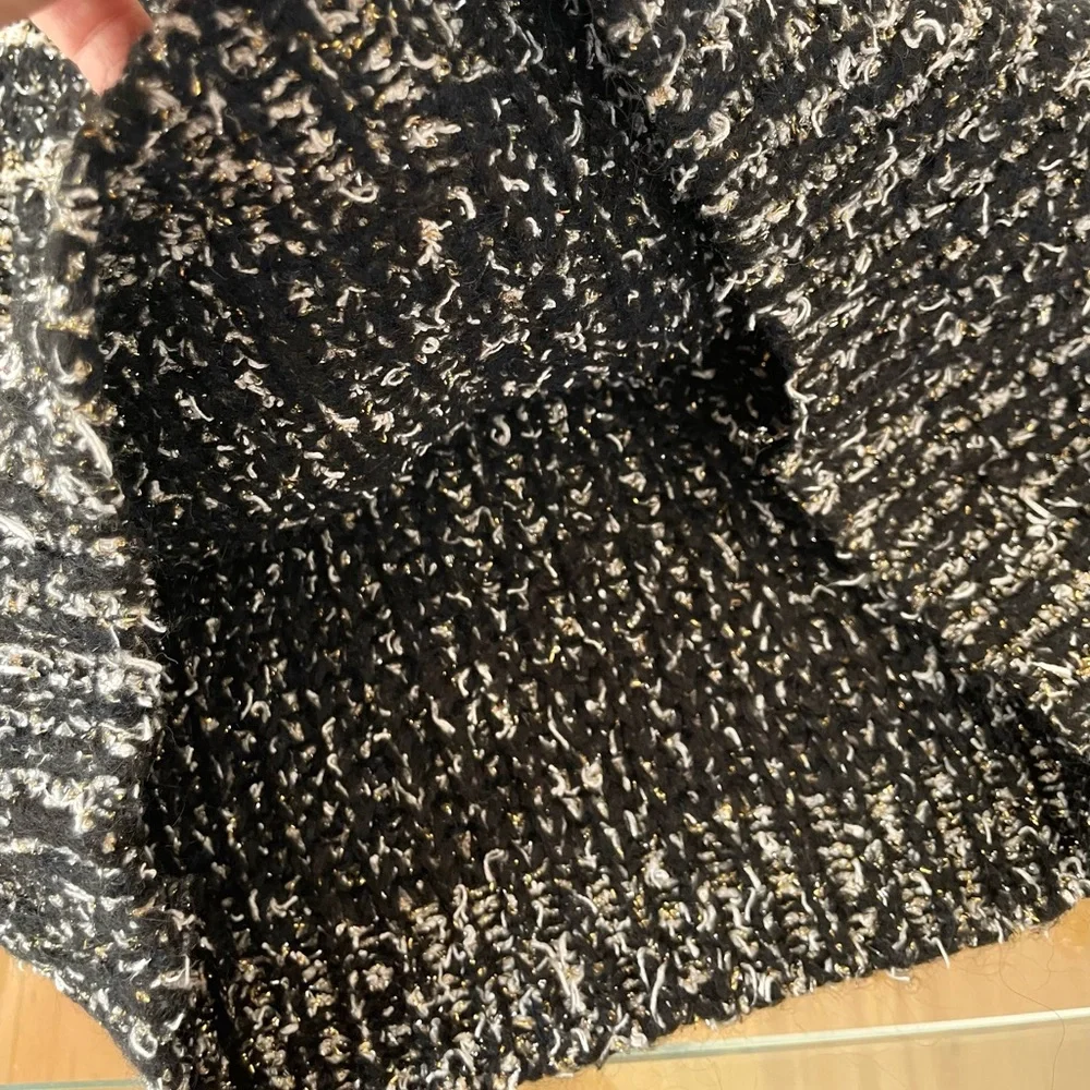 Made in Italy Glam Elegant Pullover Sweater, Gold w Timeless Ivory & Black - Picture 10 of 12